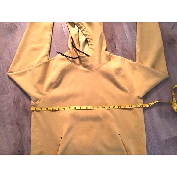 OLD NAVY- MEN YELLOW PULLOVER SWEATSHIRT -FRONT KANGAROO POCKET -SIZE MEDIUM - Picture 5 of 6